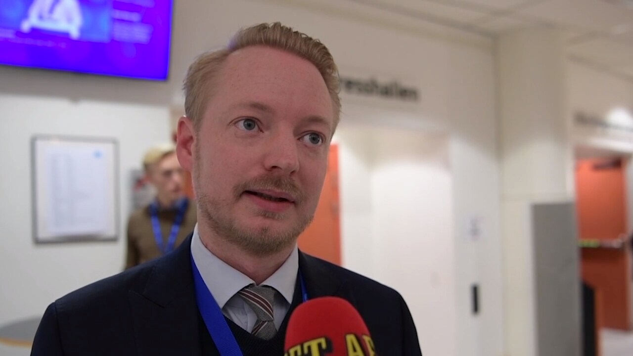 Slöjförbud splittrar Moderaterna: ”Lägger sig i lite väl mycket”