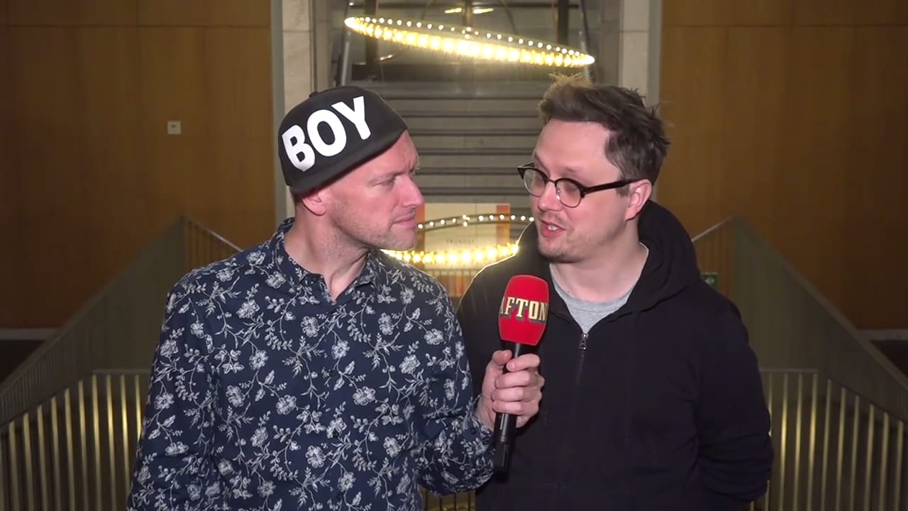 ”Som coronaviruset för min musiksmak” - Markus Larsson och Tobbe Ek har hört veckans Mello-låtar