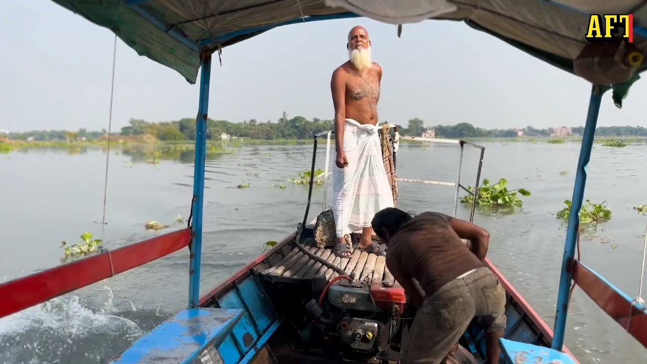 Här forsar smutsigt vatten ur H&M:s fabrik