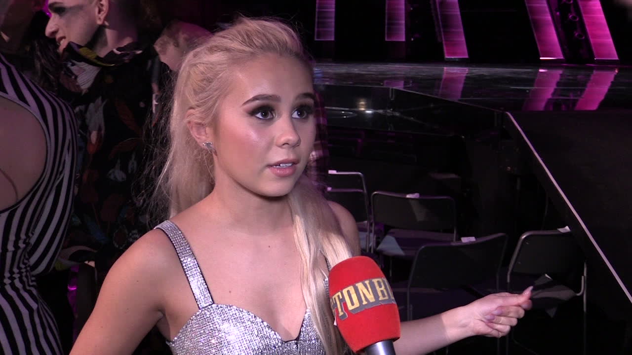 Lisa Ajax vill vara både glad och hård på scenen