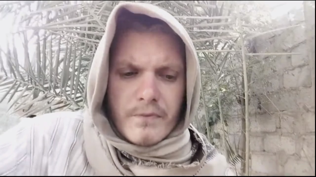 Här är IS-svenskens nya video