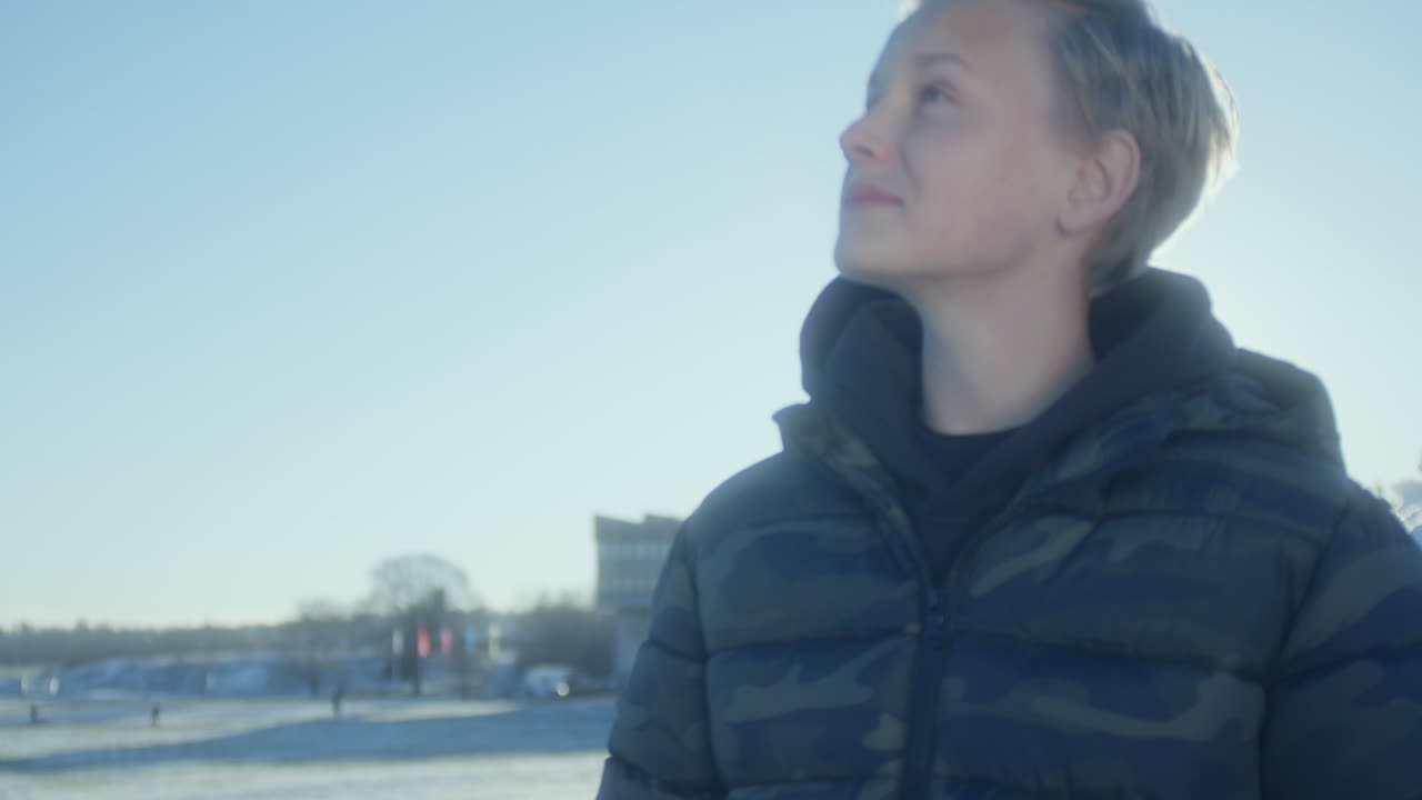 Här kan du se HELA Adrians hyllningslåt till Ebba som dog i terrorattacken