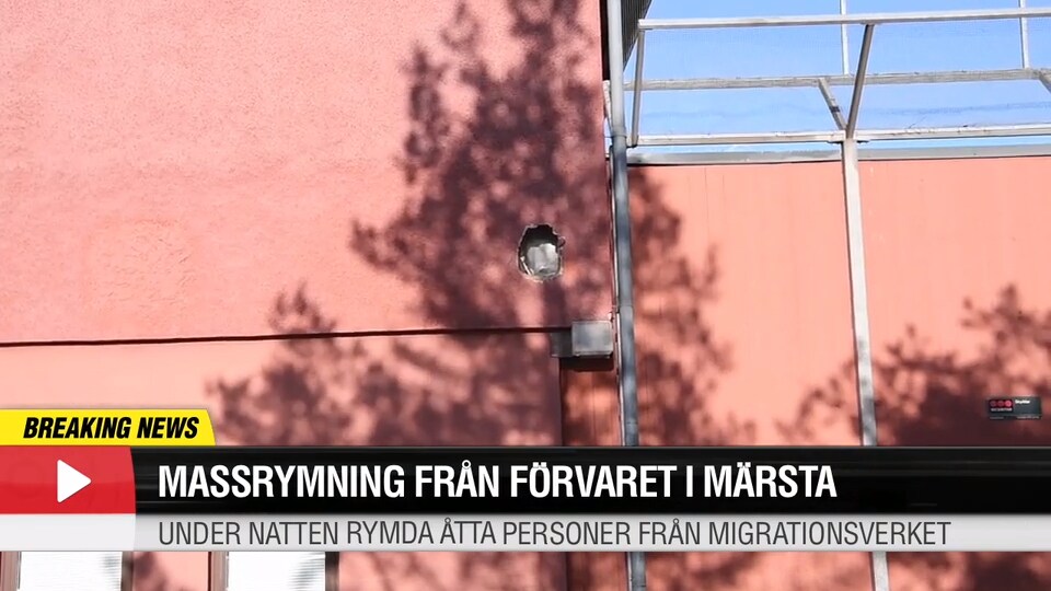 "Gjort hål i fasaden och firat sig ned med lakan"