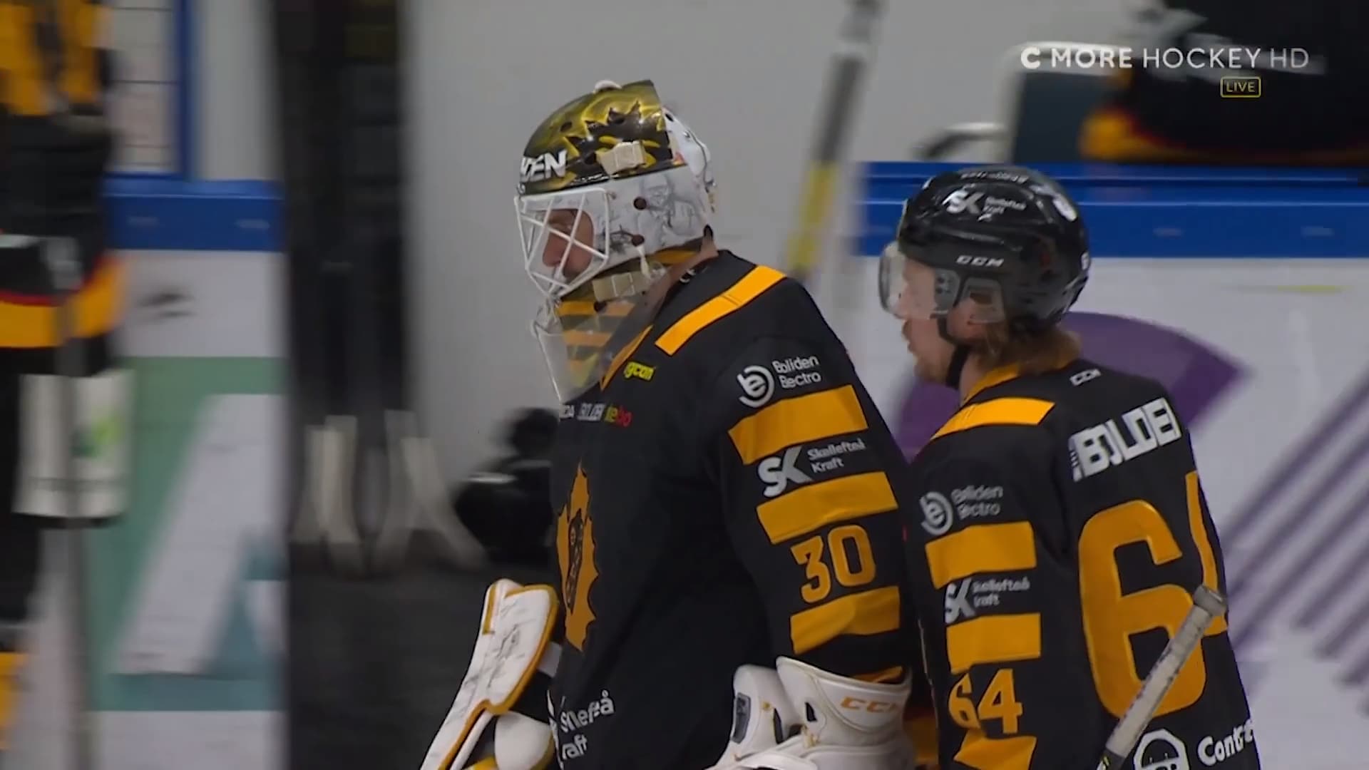 Oroväckande scenerna – Lindvall ut skadad i förlustmatchen