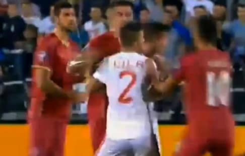 Serbien - Albanien avbröts