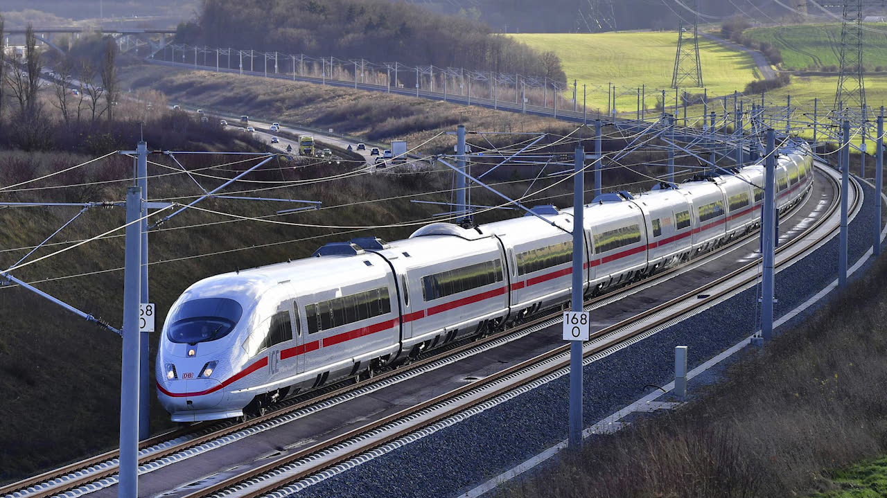 Höghastighetstågen förslås finansieras genom lån