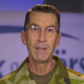 Vi hör stöveltrampen men i en ny skepnad