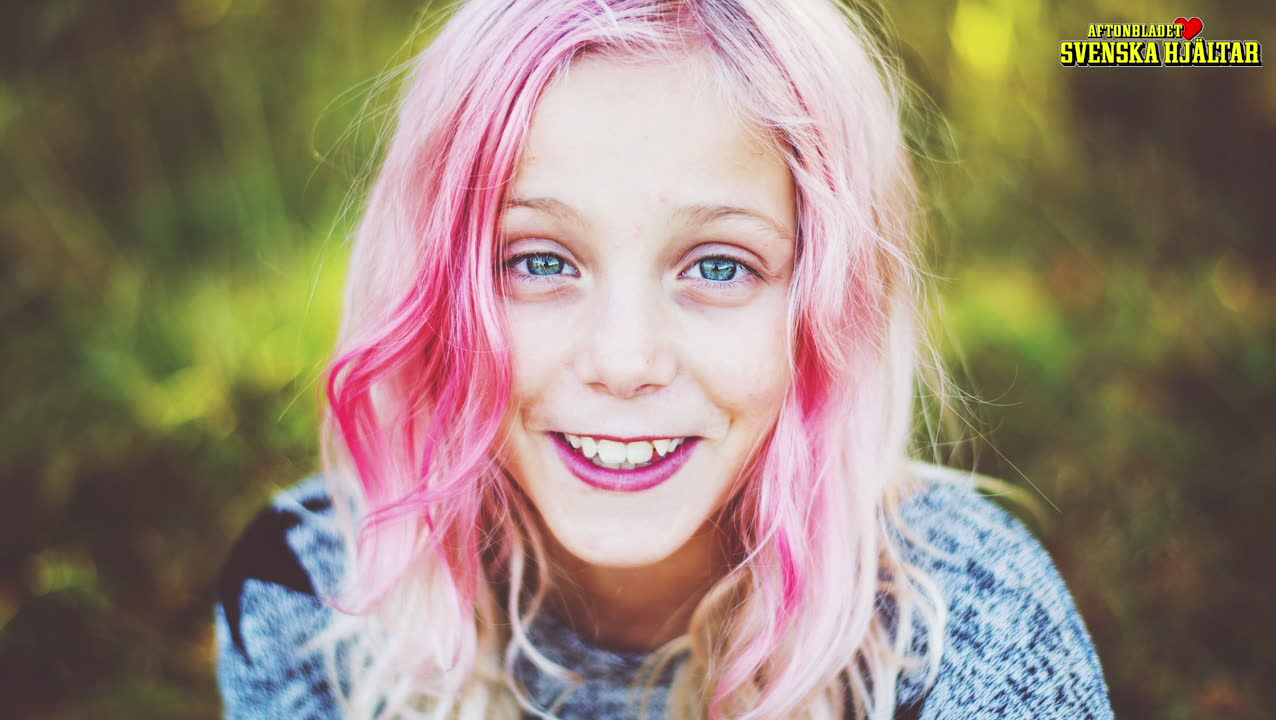 Hör Jespers band hylla systern Klara