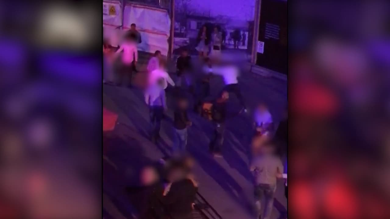 Vittnesfilm: Se kaoset utanför nattklubben F12 i Stockholm