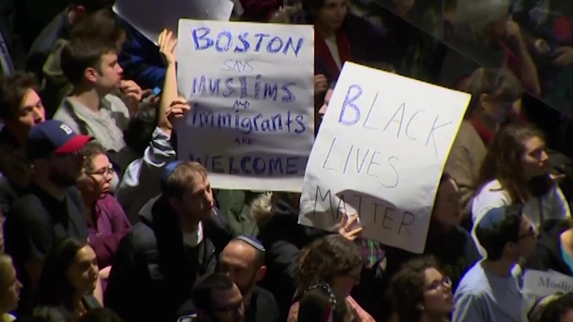 Stora protester mot flygstoppet - domare häver Trumps beslut