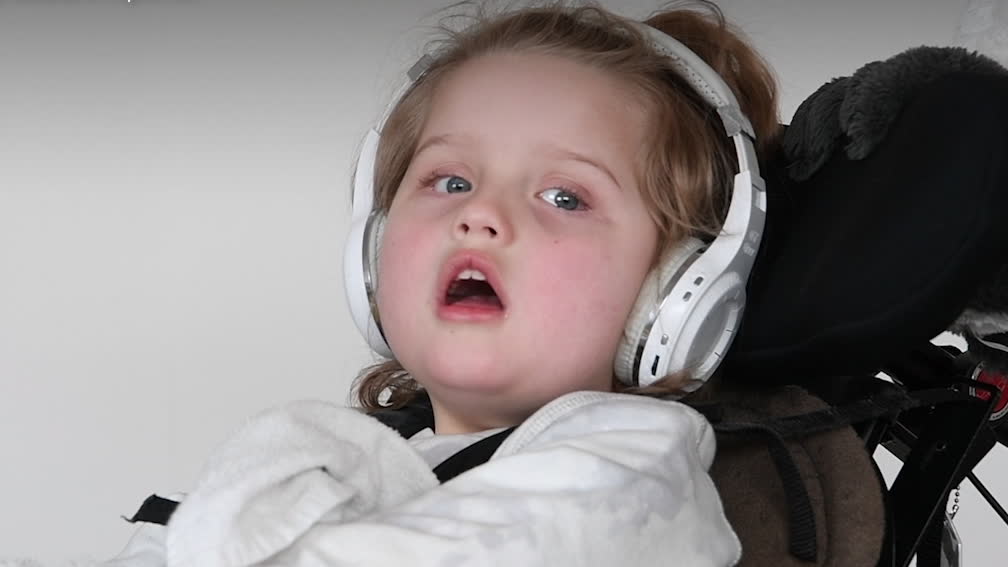 ”Vi vågar inte ansöka om mer assistans”