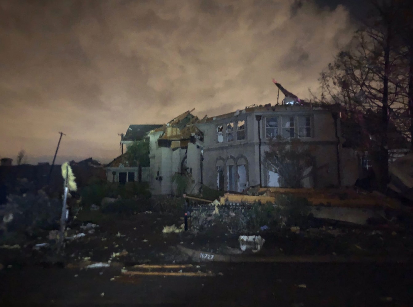 NHL-stjärnans hus förstördes i tornadon