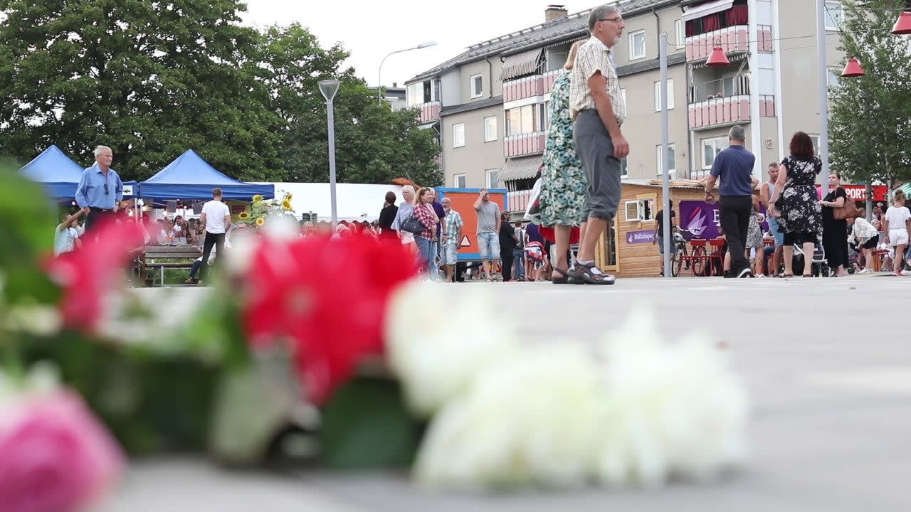 Vittnet Annika: “Jag såg hur det låg nån under – skrek allt jag orkade”