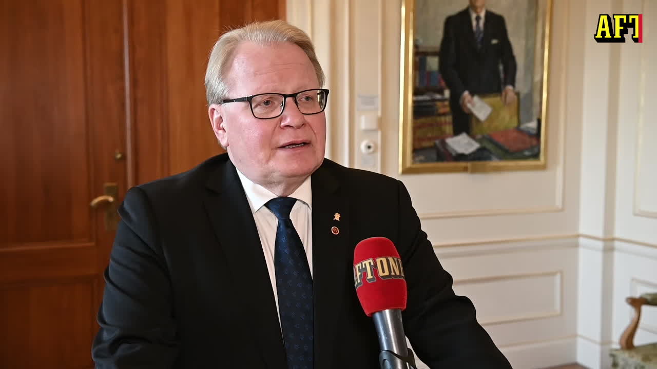 Hultqvist: ”Kan finnas i främmande makts arsenaler”