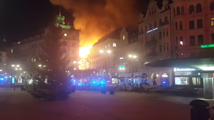 Boende - "Försökte ta mig ut genom fönstret"