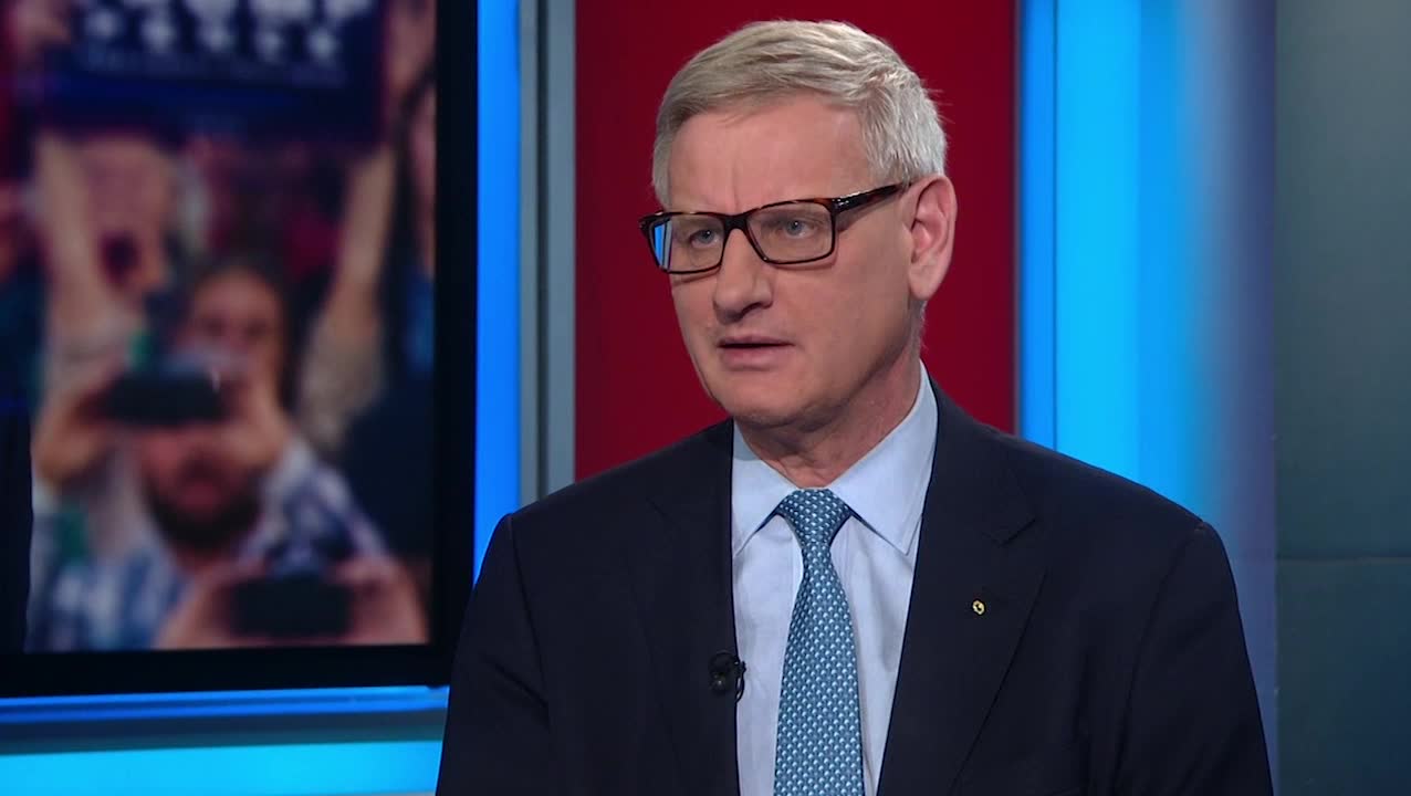 Bildt attackerar Le Pen i amerikansk TV: "Ryska lögner"