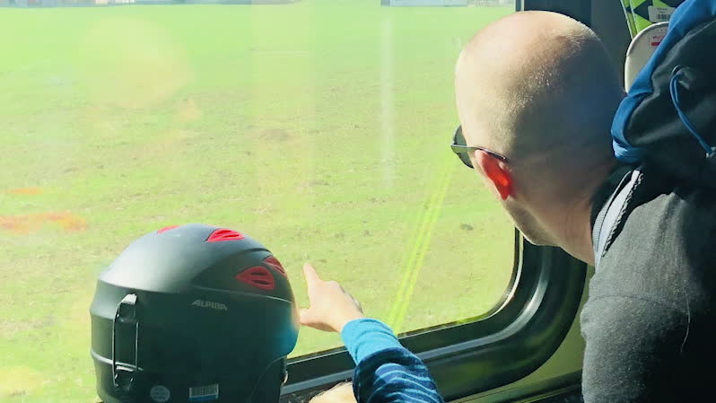 Reseexperten Lina Sjölund ger dig bästa tips för tågluff för hela familjen