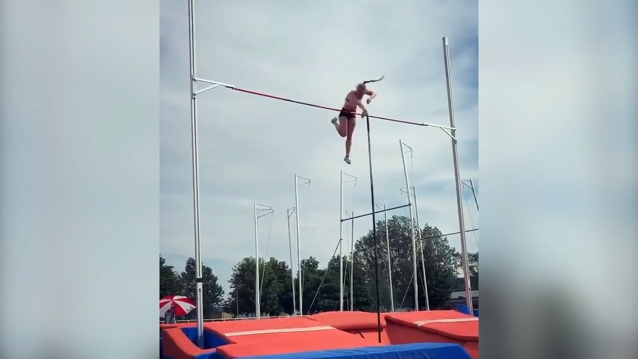 Se Michaela Meijers jättehopp