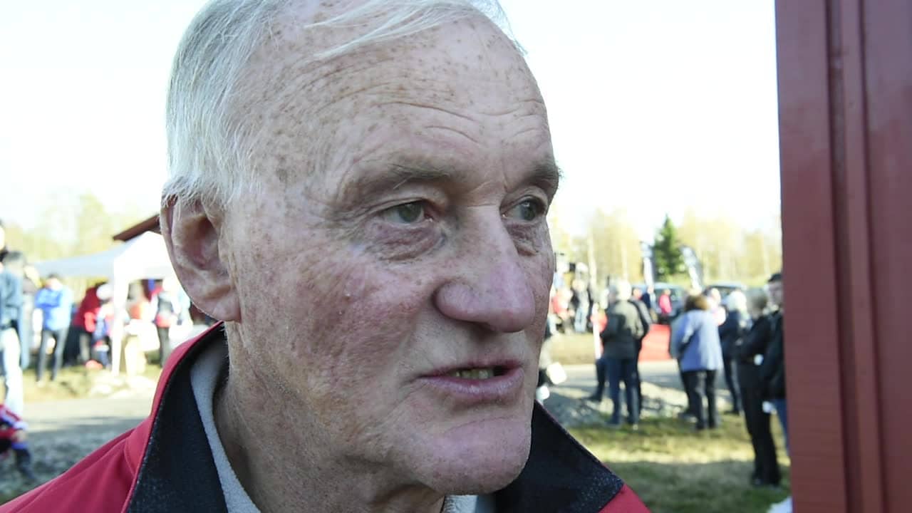 Lars Holmlund: "Hon är van att stå i solljuset"