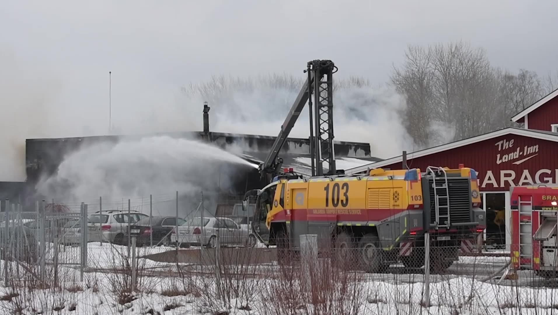 Brand i verkstad med gastuber – stoppar tågen