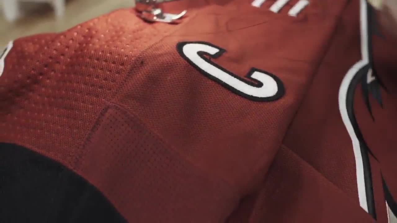 Här presenteras OEL som kapten för Arizona