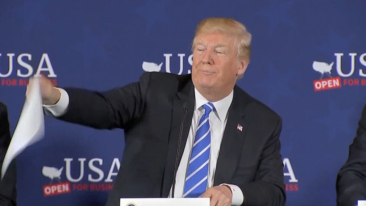 Wolfgang Hansson: "Trump agerar på ett väldigt irrationellt sätt"