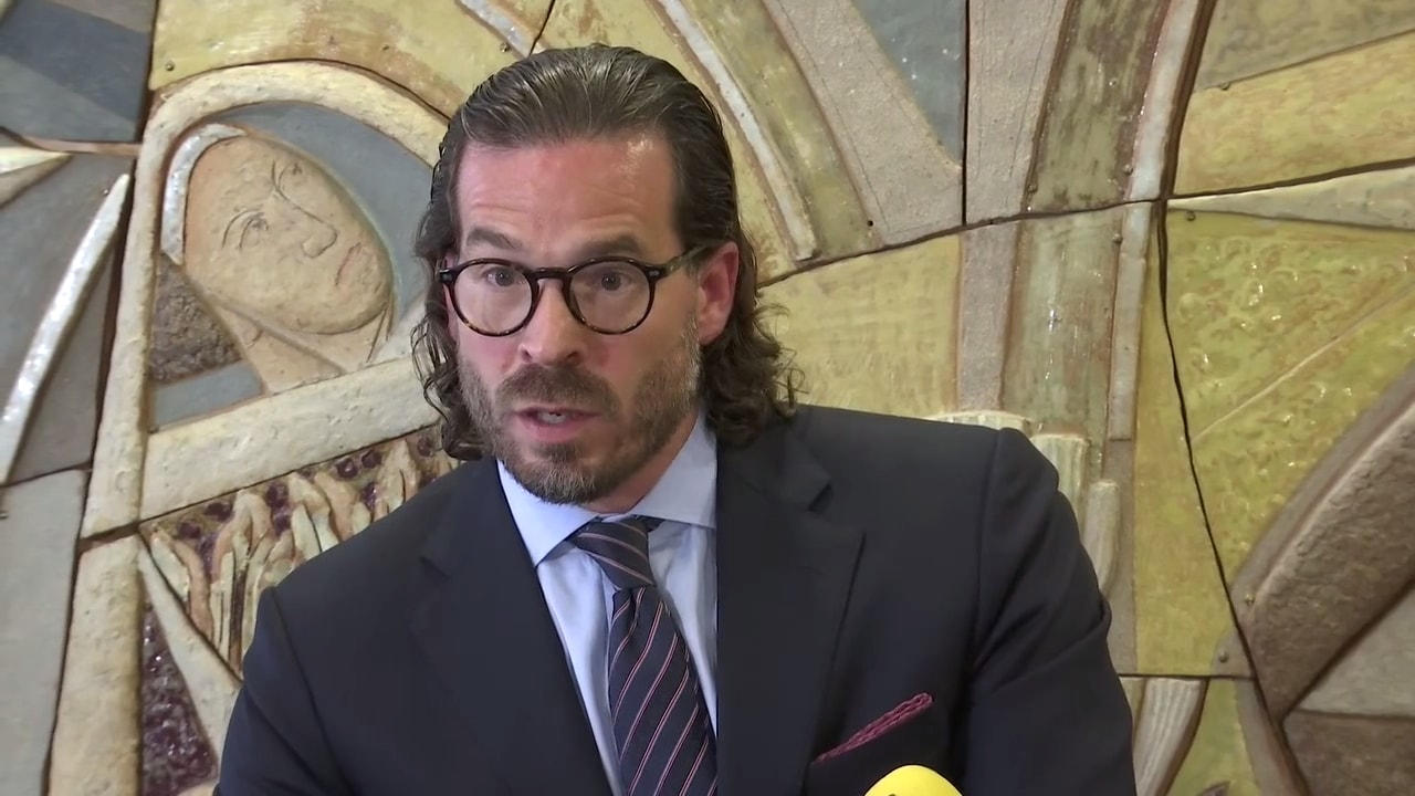 Försvarsadvokaten Slobodan Jovicic: "Vi måste smälta det"