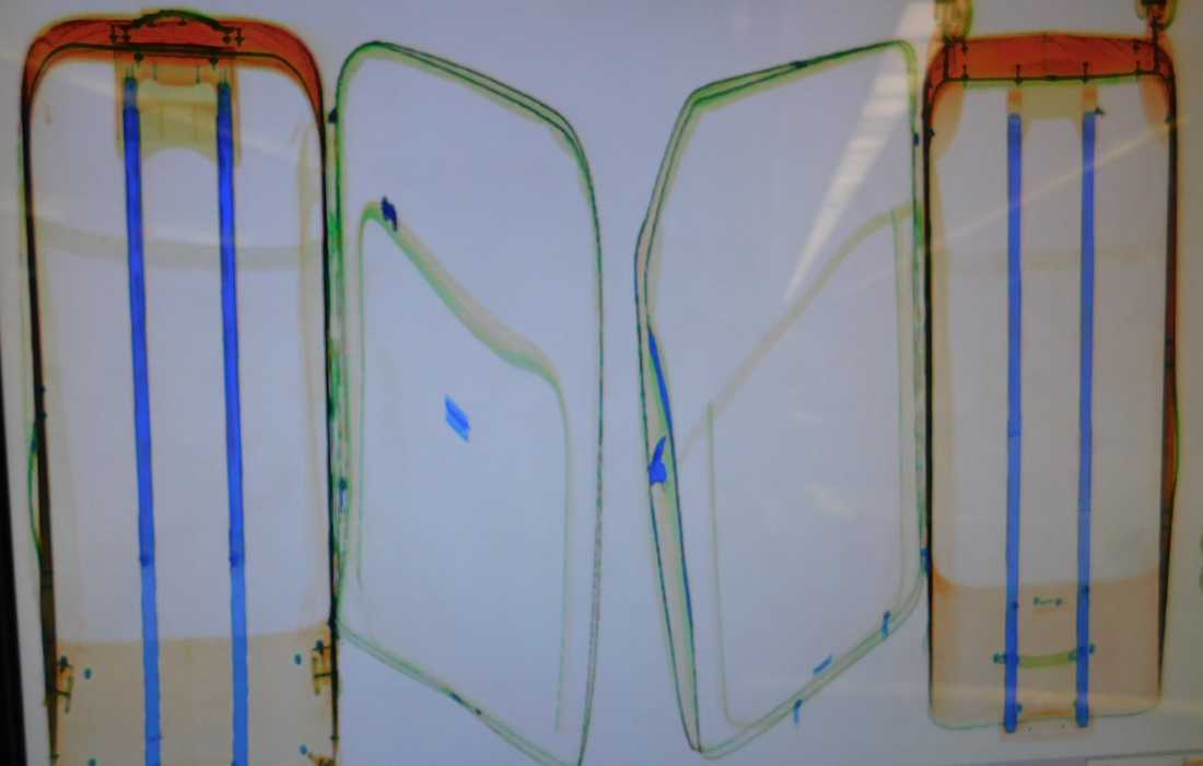 Svensk gripen med 16 kg metamfetamin i resväskorna