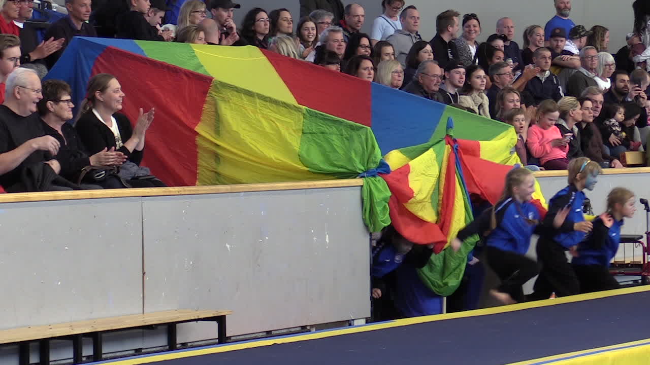 Småbarnsmamman Fia, 37, är dödssjuk