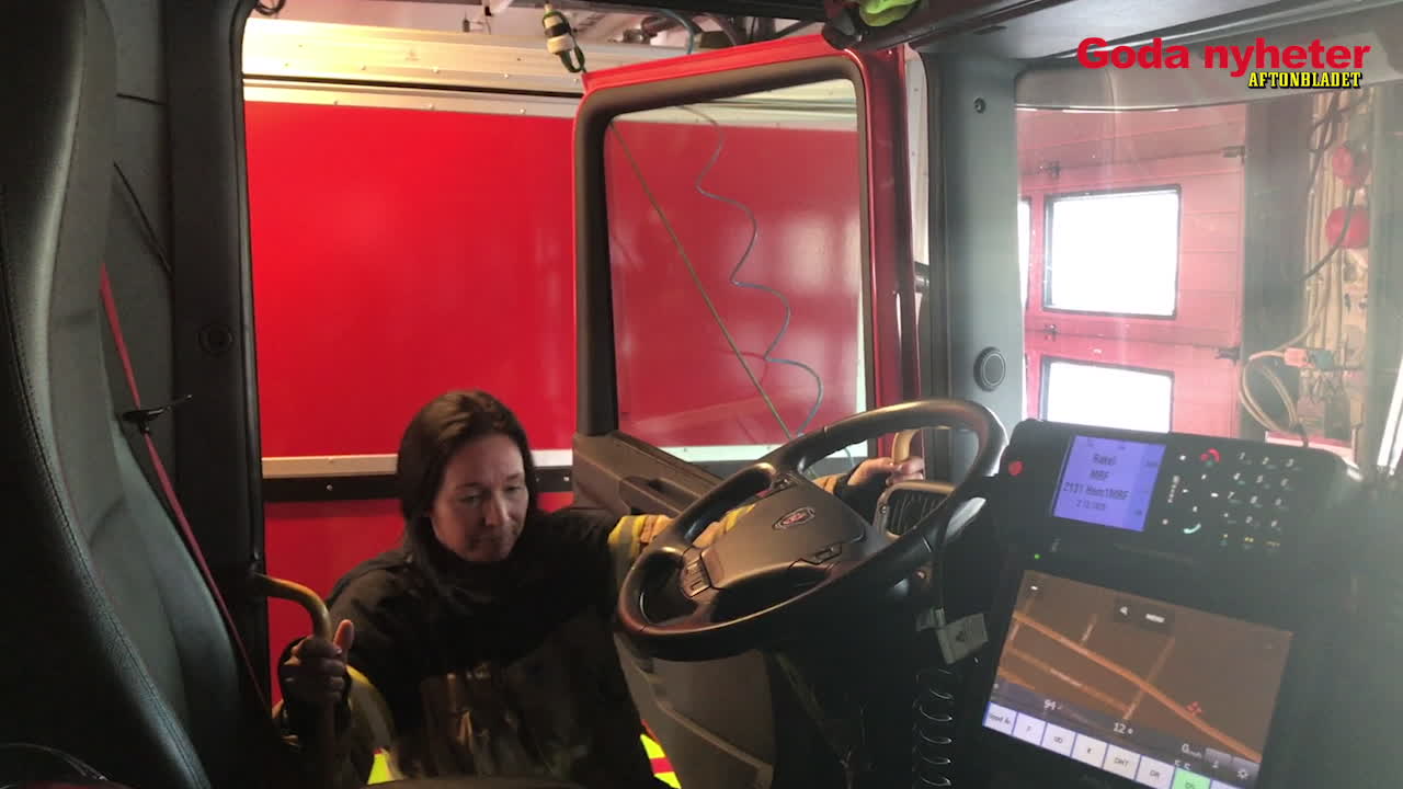 Brandmannen Ilona vill hjälpa unga som har det tufft