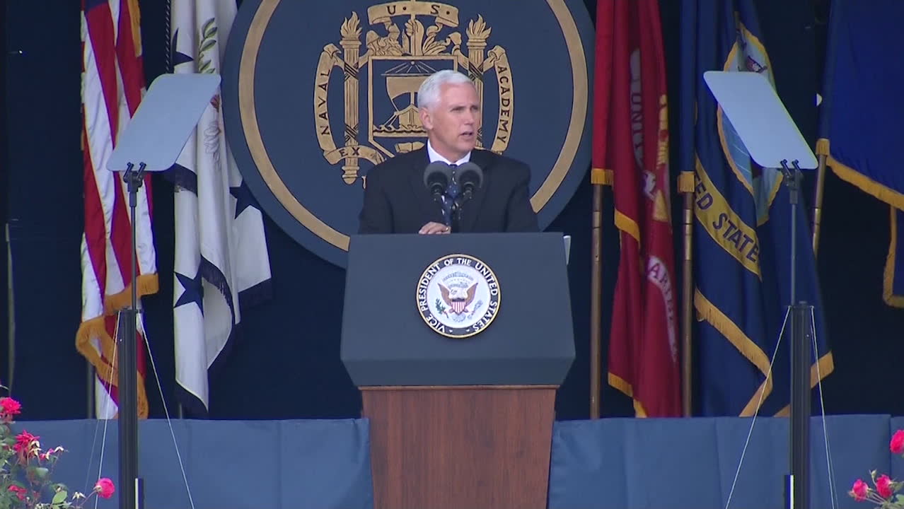 Pence förbereder sig för Trumps avgång