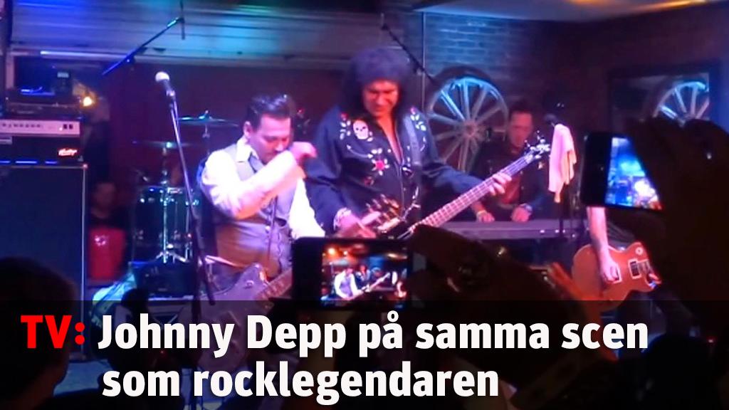 Johnny Depp på samma scen som rocklegendaren