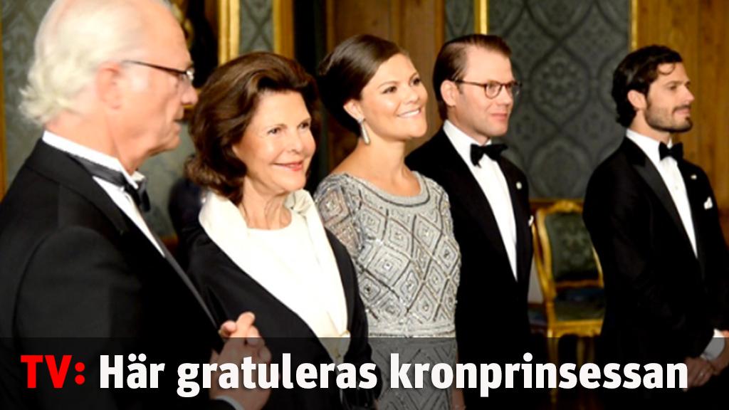 Här gratulerar de kronprinsessan Victoria