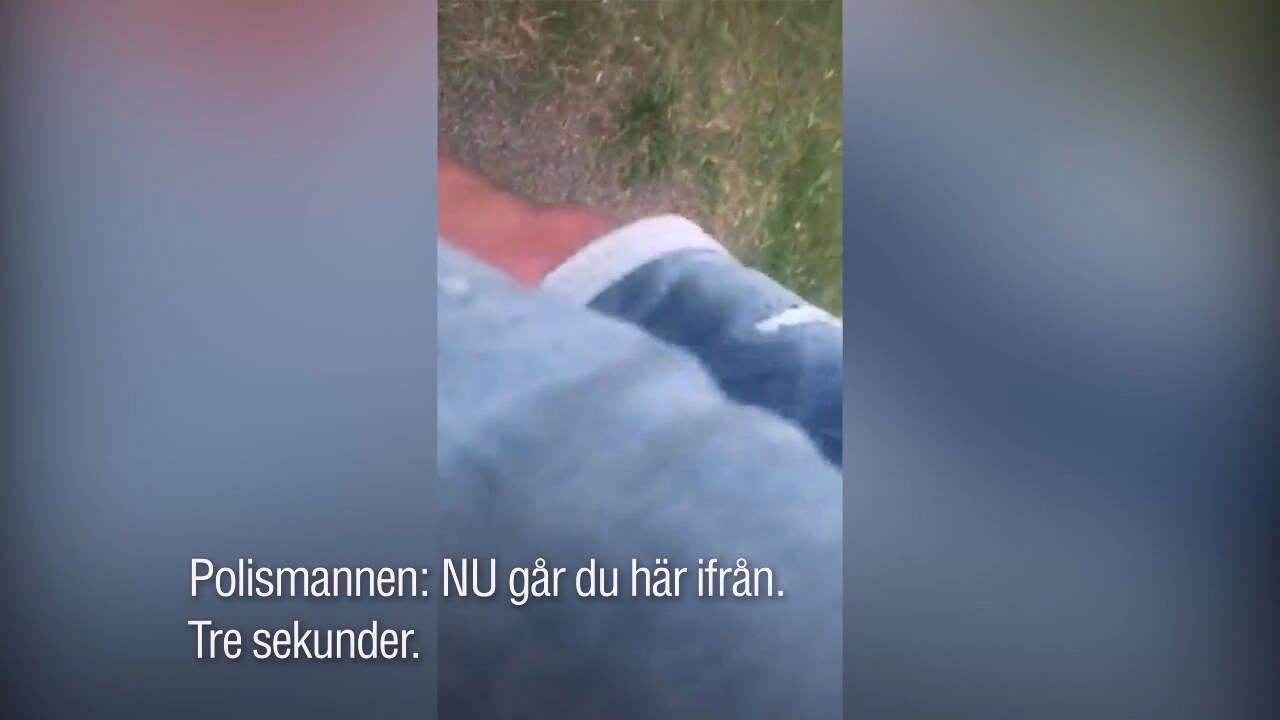 Här biter polishunden mannen: "Du har tre sekunder på dig"