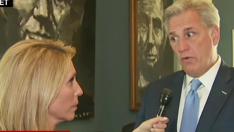 "Jag tror Putin betalar Trump"