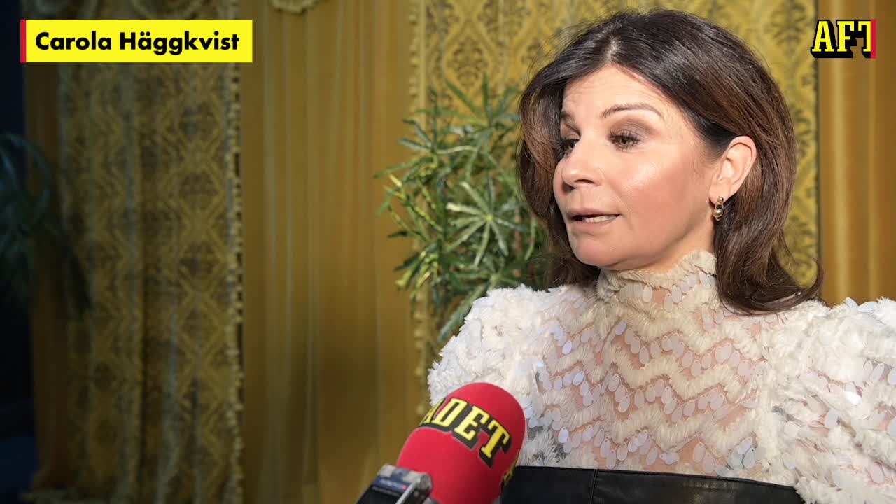 Carola: "Det dånar i hela huset och man känner rökdoften"