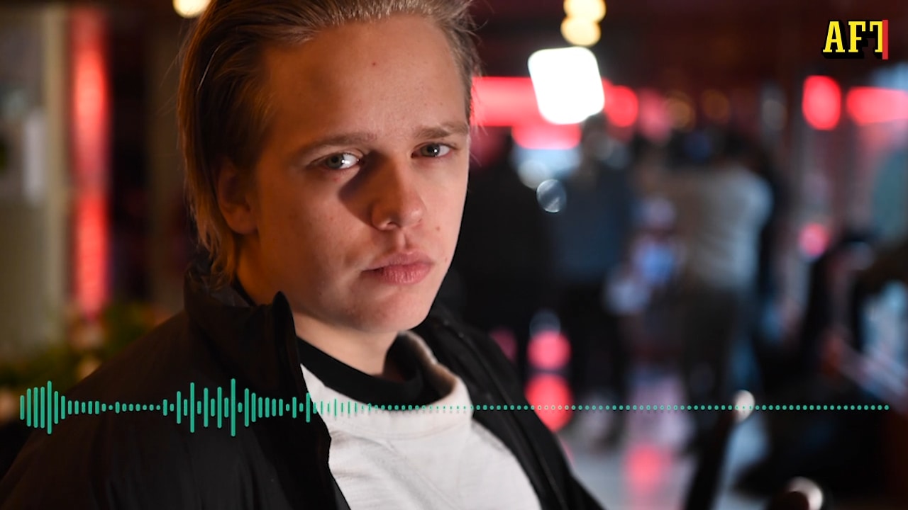 Valter Skarsgård om uppväxten: ”Som barn behöver man trygghet”