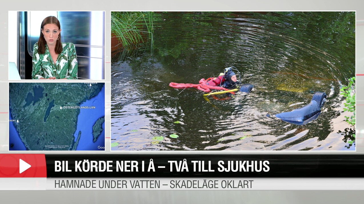 Bil körde ner i å - två till sjukhus