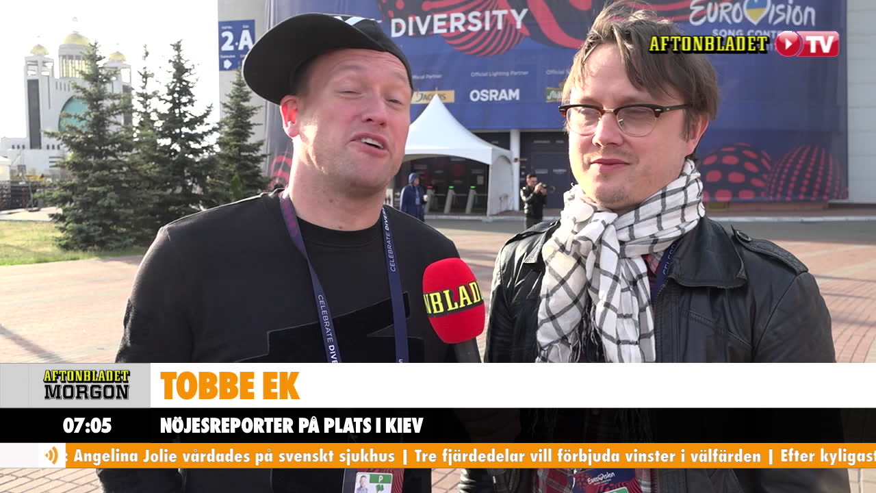 Snackisarna inför Eurovision - "En liten oas bland all dårskap"