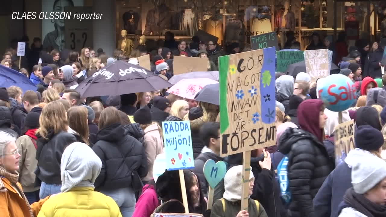 Läraren Monica, 46, säger upp sig – för att eleverna fick ogiltig frånvaro