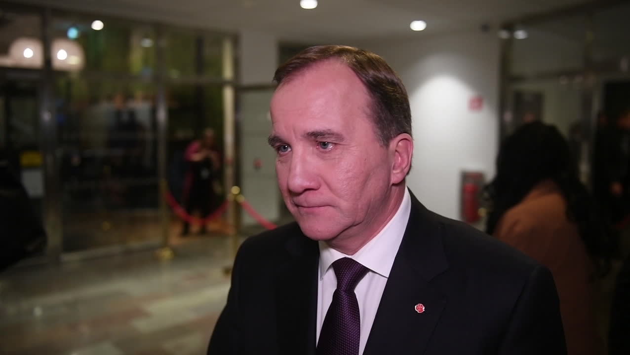 Stefan Löfven: "Moderaterna drar sig rejält åt höger"