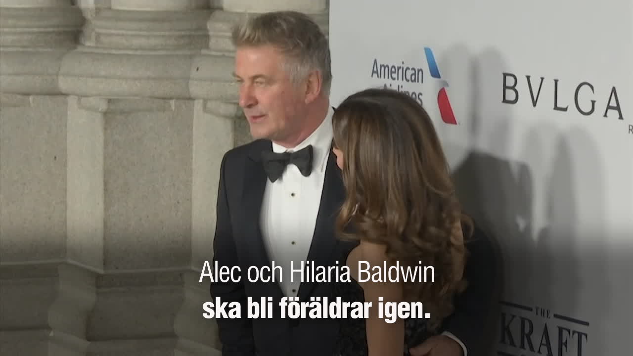 Alec och Hilaria Baldwin väntar barn