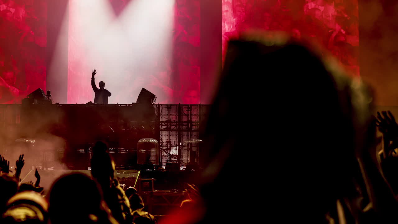 Den kvinnliga dokusåpastjärnan avslöjades med kokain på Summerburst