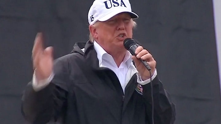 Hyllar Trump – för det han gör här