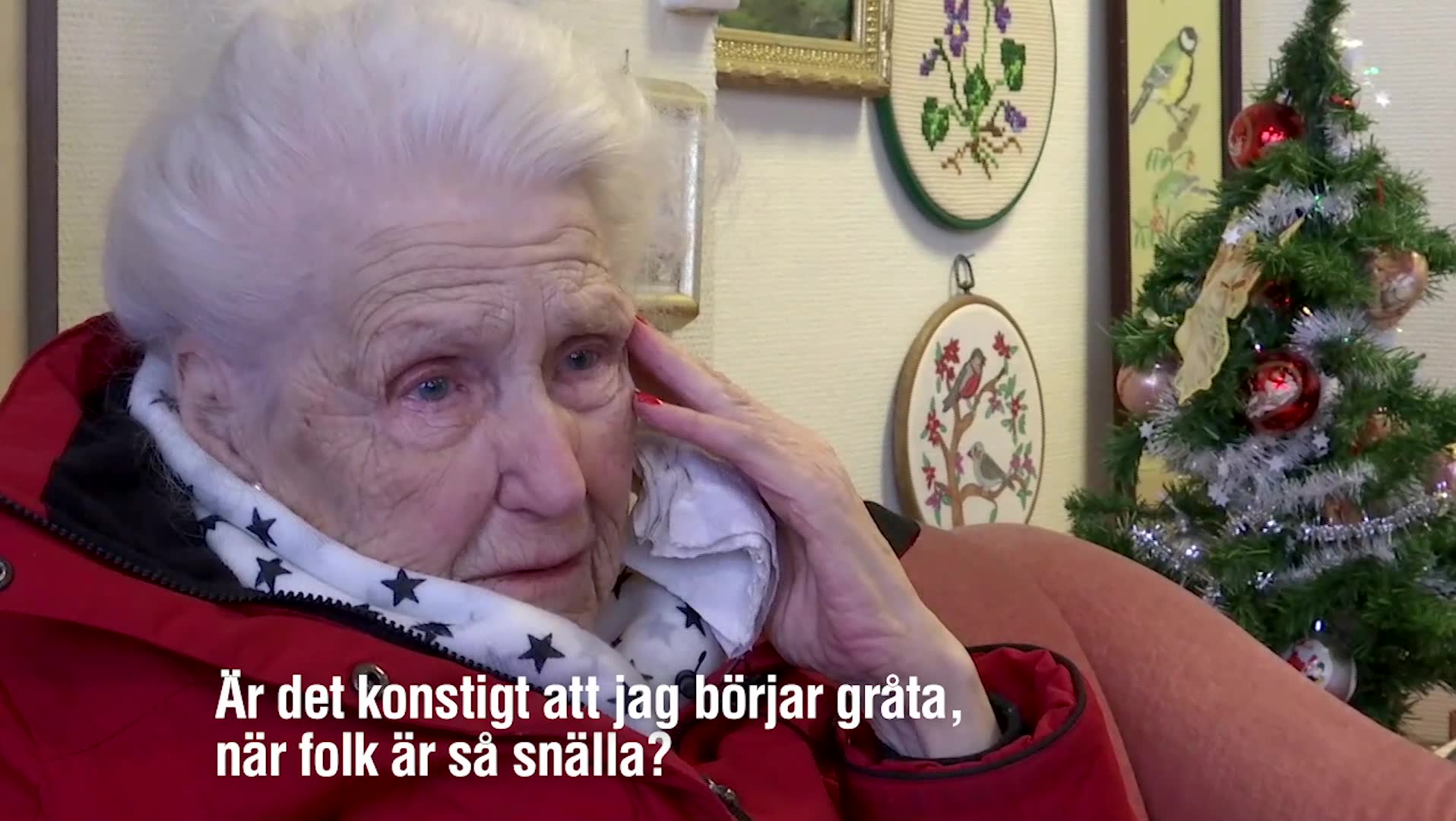 Rånades på sista pensionen – nu är hennes jul räddad