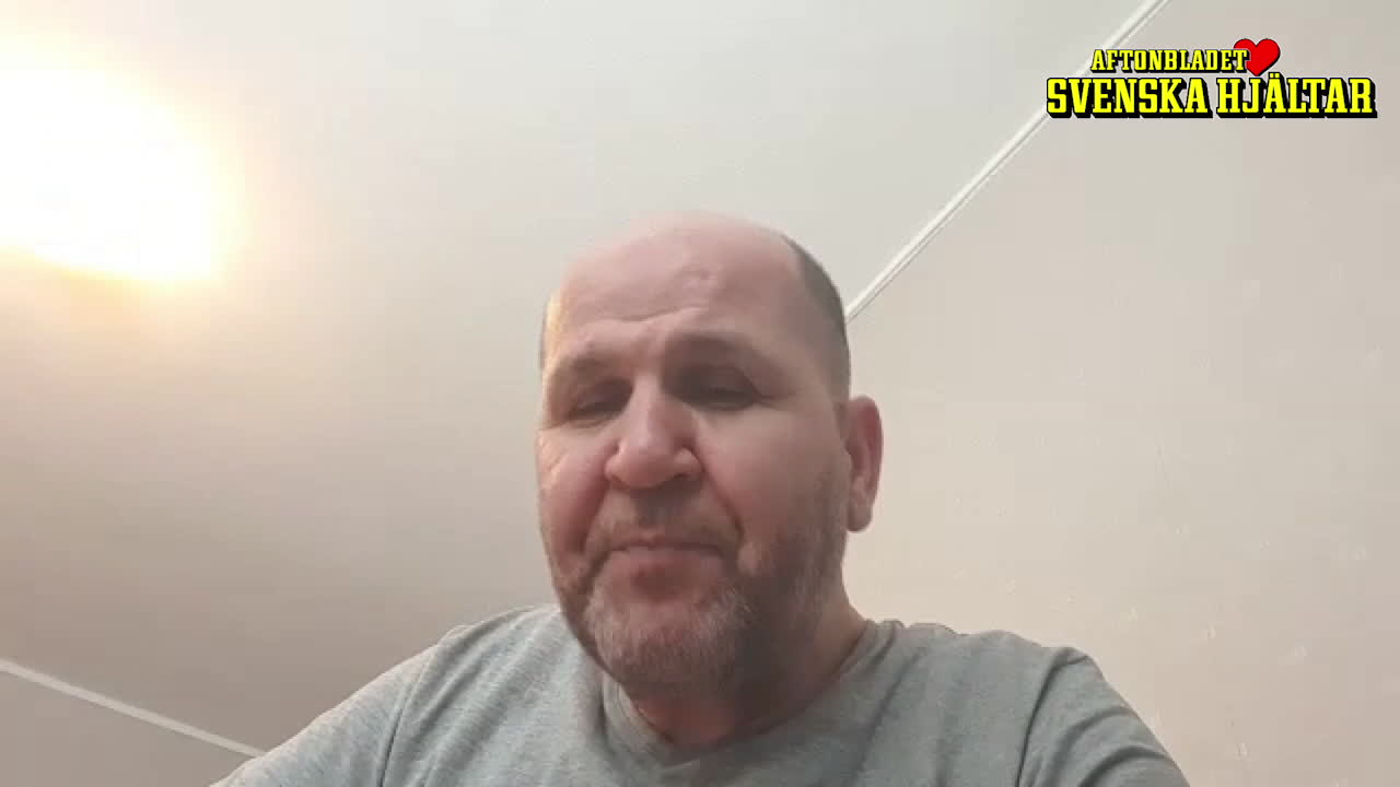 Mohamed flydde själv från Syrien: "De har det tufft nu"