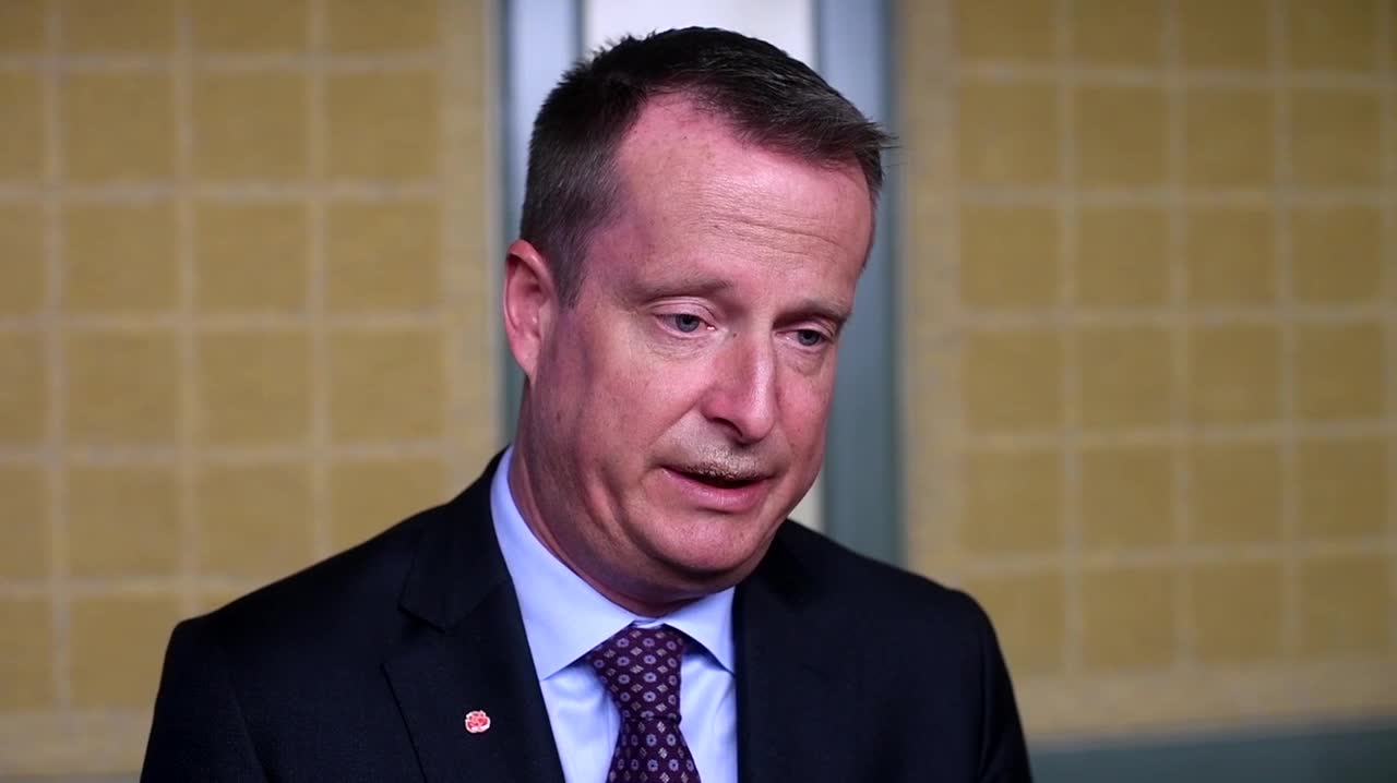 Ygeman: Flyktingström omöjlig att förutse