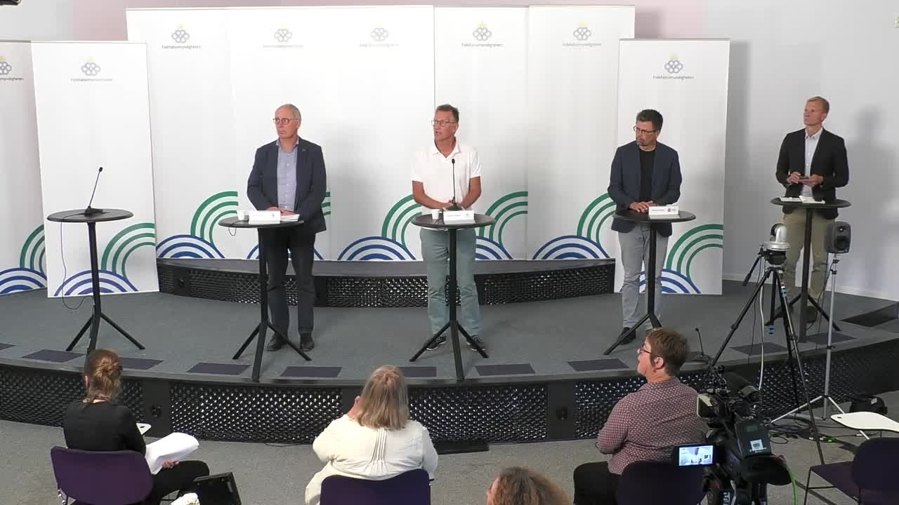 Tegnell stödjer förslag om allmänna sammankomster över 50 personer