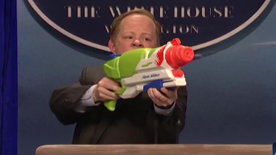 Här är McCarthys imitation - och Spicers reaktion