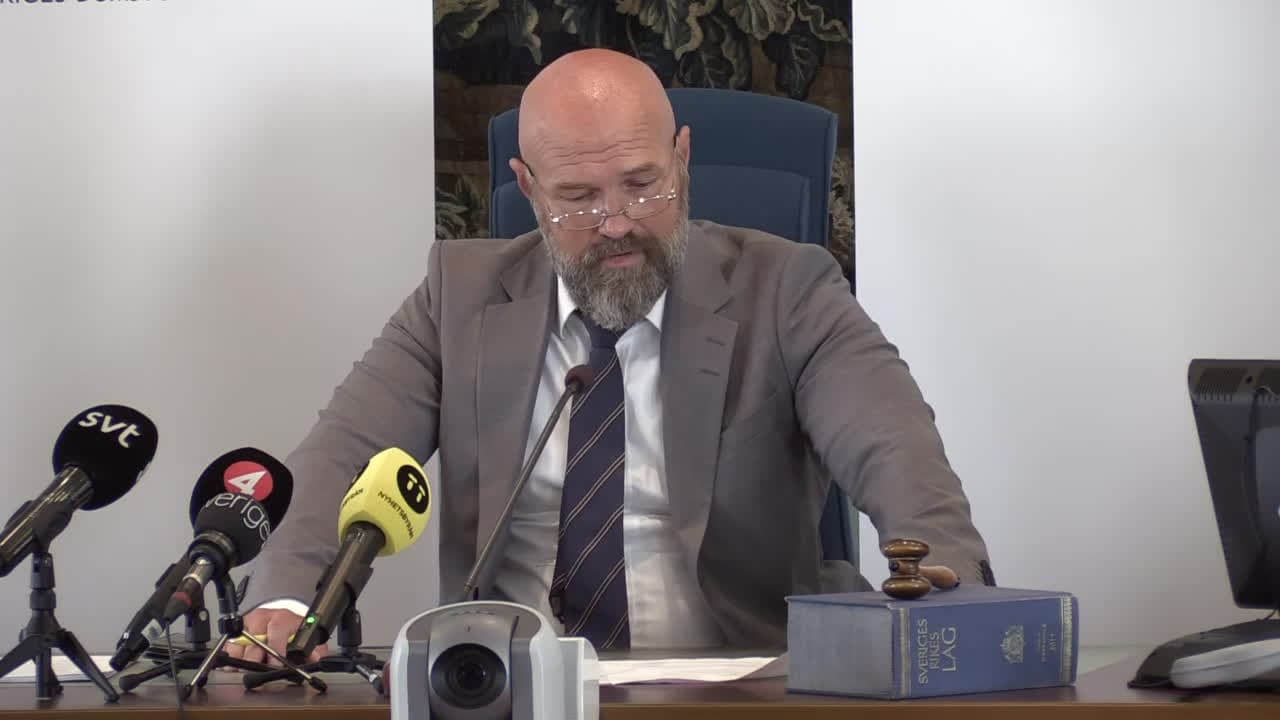 Se tingsrättens pressträff efter domen i fallet ”Lilla hjärtat”